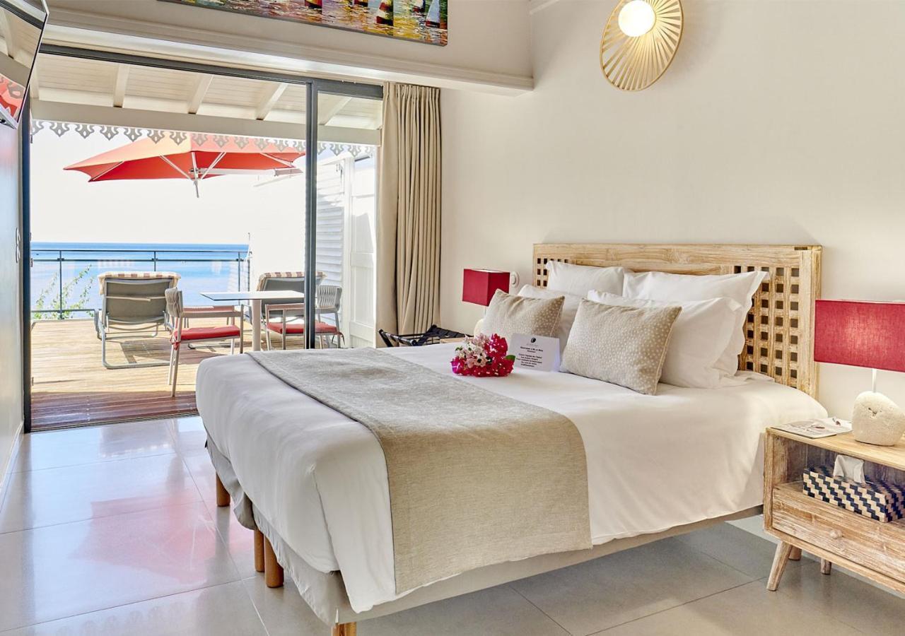 Les Galets Rouges Lodges & Spa Bouillante Bagian luar foto